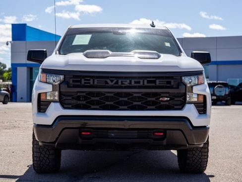 Used 2025 Chevrolet Silverado 1500 Custom Trail Boss AWD/4WD image 2