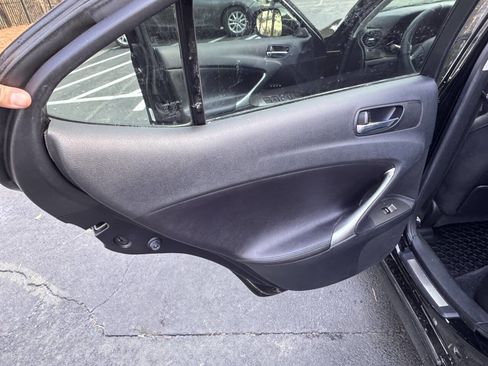 Used 2006 Lexus IS 350 image 11