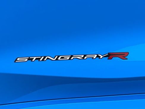 Used 2023 Chevrolet Corvette Stingray Coupe RWD image 2