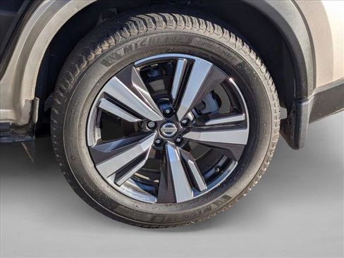 Used 2021 Nissan Rogue SL image 25