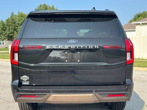 Used 2025 Ford Expedition King Ranch AWD/4WD image 6