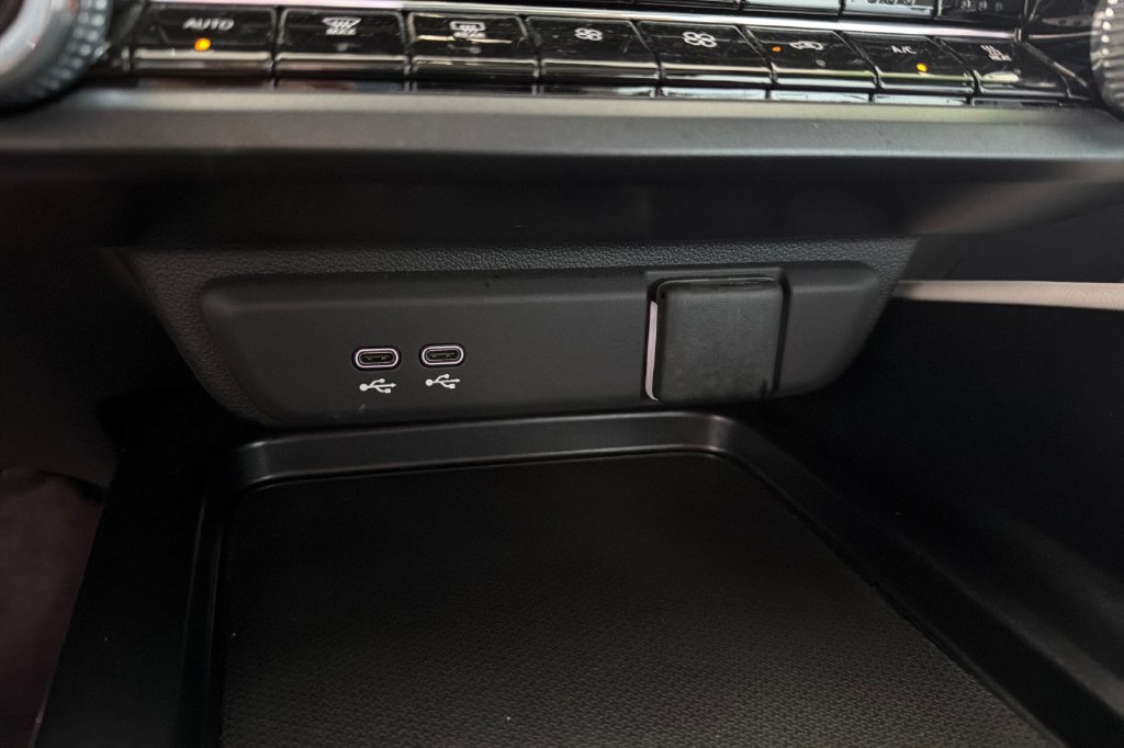 Used 2024 Acura ZDX A-Spec AWD/4WD image 29