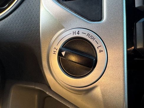 Used 2012 Toyota Tacoma 4x4 Double Cab image 40