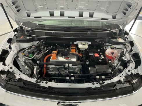 New 2025 Chevrolet Equinox EV RS w/ Active Safety Package 3 AWD/4WD image 35