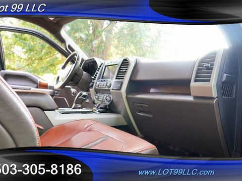 Used 2019 Ford F150 King Ranch w/ Equipment Group 601A Luxury AWD/4WD image 29