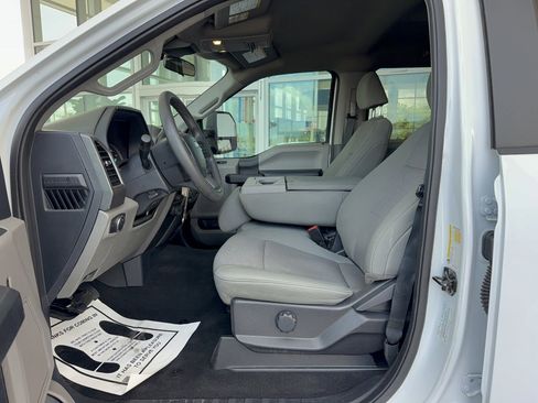 Certified 2022 Ford F250 XL w/ STX Appearance Package AWD/4WD image 12