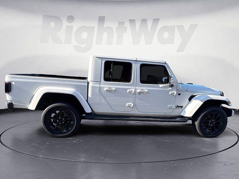 Used 2023 Jeep Gladiator Overland AWD/4WD image 6