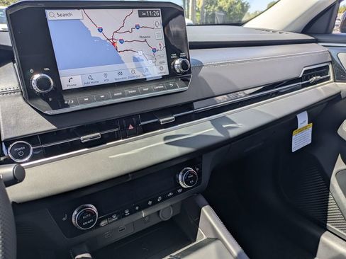 New 2026 Nissan Rogue SL AWD/4WD image 21
