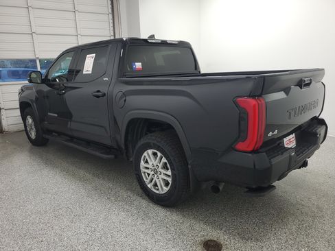 Used 2024 Toyota Tundra SR5 w/ SR5 Convenience Package AWD/4WD image 5
