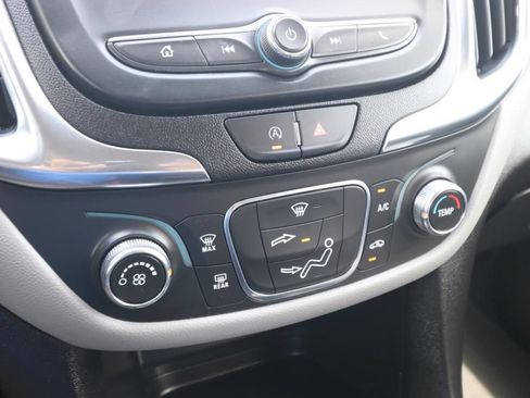 Used 2024 Chevrolet Equinox LS FWD image 22