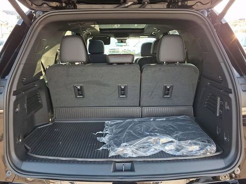 Used 2026 Chevrolet Traverse RS image 31