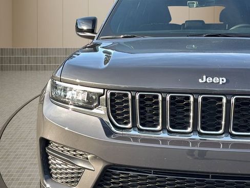 New 2026 Jeep Grand Cherokee Laredo X AWD/4WD image 40
