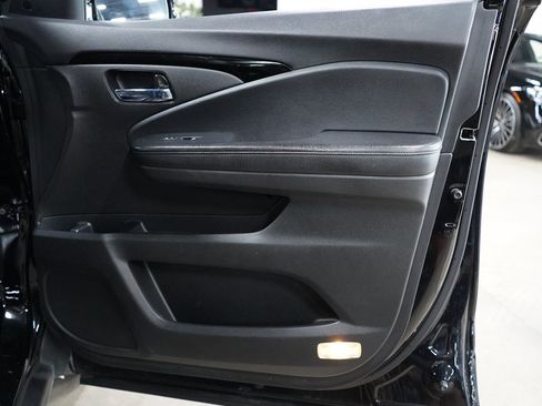 Used 2019 Honda Pilot Elite image 30