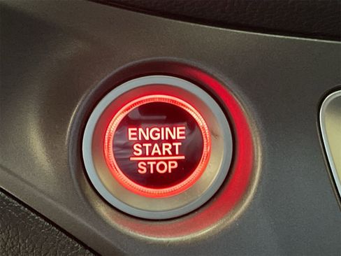 Used 2022 Honda Pilot Special Edition image 8