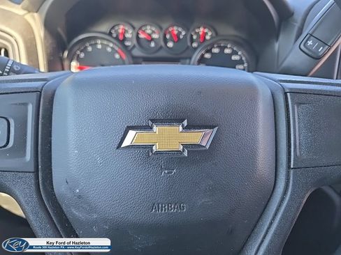 Used 2020 Chevrolet Silverado 1500 Custom w/ Custom Value Package AWD/4WD image 28