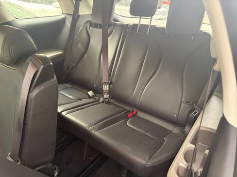 Used 2026 Kia Carnival FWD image 30