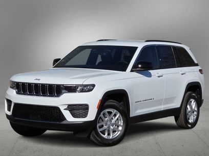 New 2025 Jeep Grand Cherokee Laredo