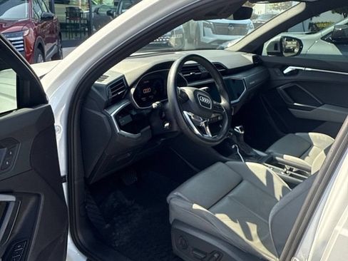 Used 2022 Audi Q3 2.0T Premium AWD/4WD image 4