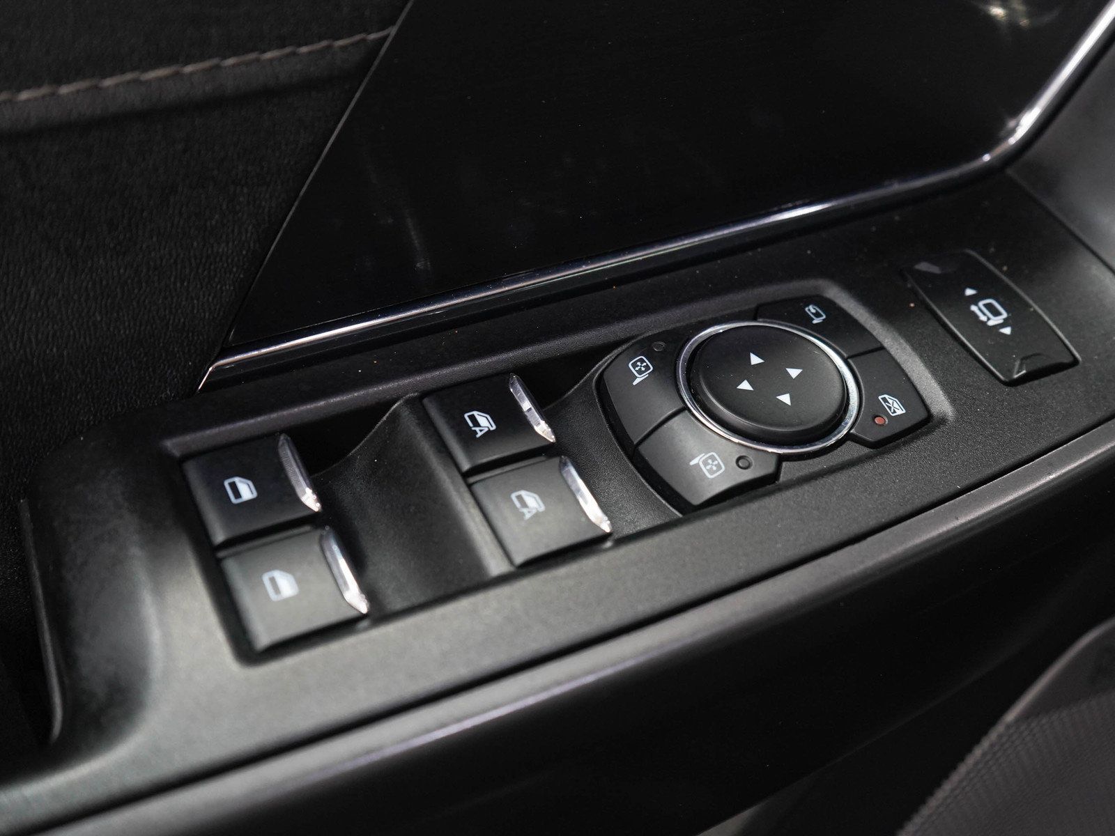 Used 2025 Ford F150 Lariat AWD/4WD image 22
