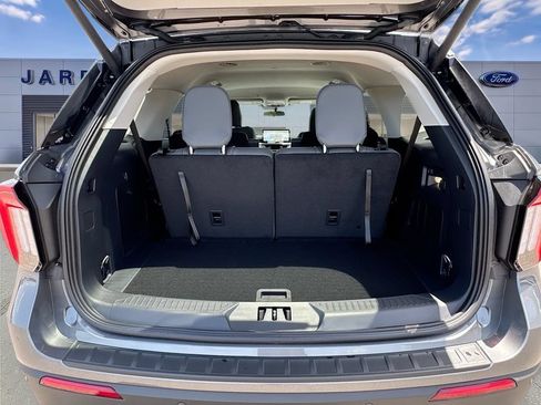 New 2026 Ford Explorer Active w/ Active Comfort Package RWD image 26