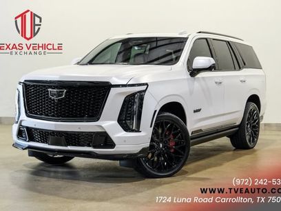 Used 2025 Cadillac Escalade V w/ LPO, ONYX Package