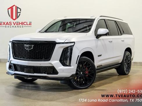 Used 2025 Cadillac Escalade V w/ LPO, ONYX Package AWD/4WD image 1