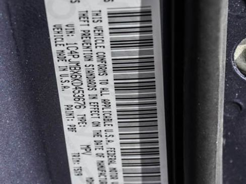 Used 2019 Jeep Cherokee Trailhawk w/ Cold Weather Group image 23