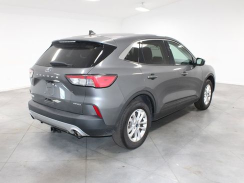 Used 2021 Ford Escape SE image 8