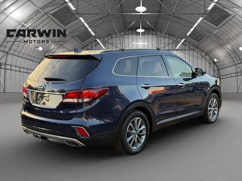 Used 2018 Hyundai Santa Fe SE FWD image 7