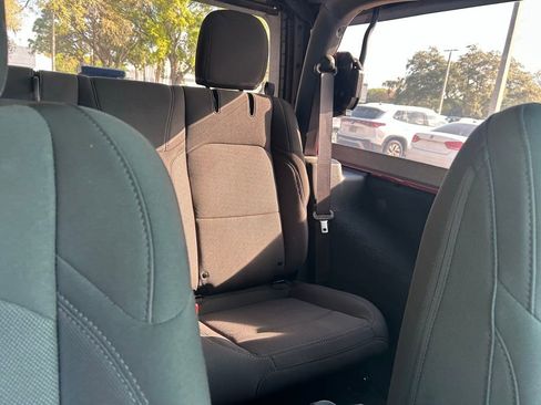 Used 2022 Jeep Wrangler Sport AWD/4WD image 36
