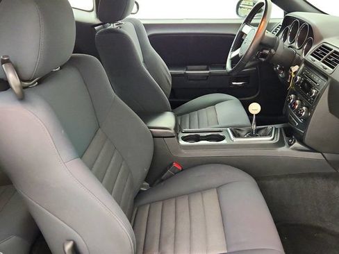 Used 2010 Dodge Challenger R/T RWD image 20