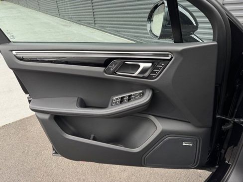 New 2026 Porsche Macan S image 13