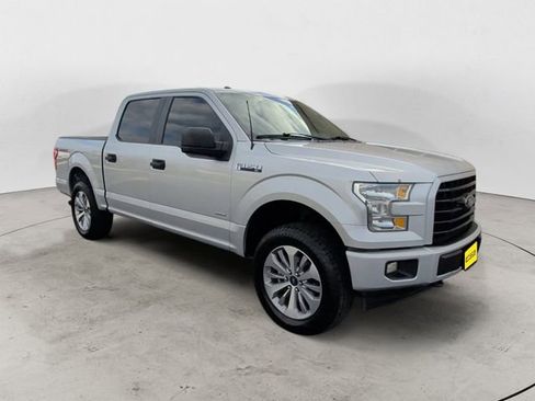Used 2017 Ford F150 XL w/ Equipment Group 101A Mid image 7