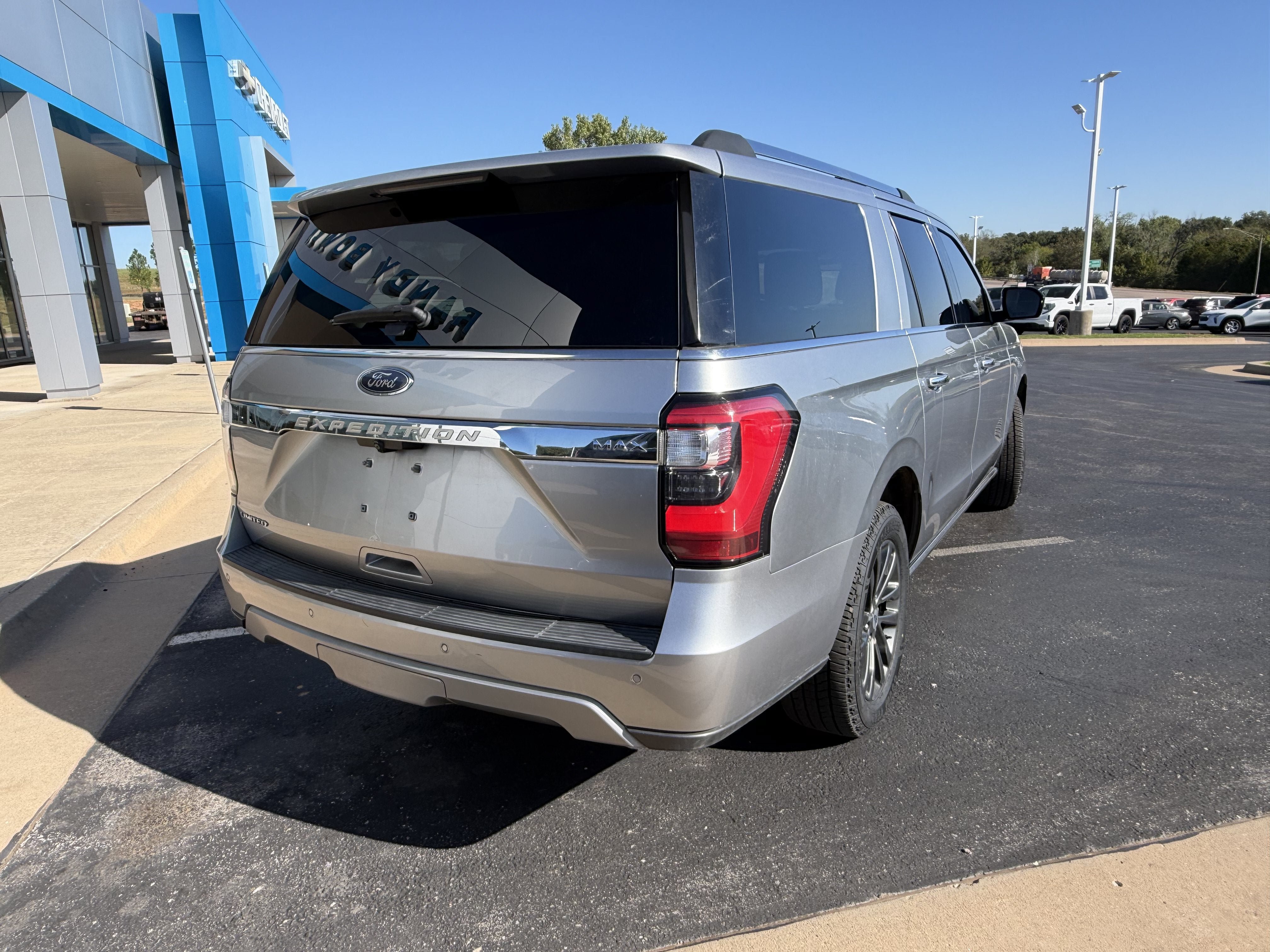 Used 2021 Ford Expedition Max Limited AWD/4WD image 4