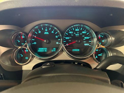 Used 2011 GMC Sierra 1500 SLE w/ Power Tech Package AWD/4WD image 30