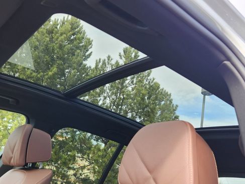 New 2026 BMW X5 xDrive50e image 19