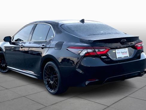 Used 2024 Toyota Camry SE image 12