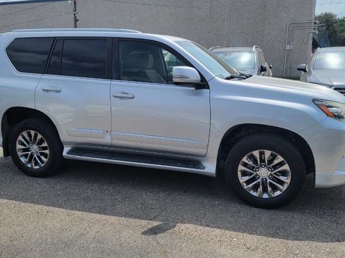 Used 2015 Lexus GX 460 Luxury image 4