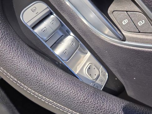 Used 2022 Mercedes-Benz GLS 450 4MATIC image 12