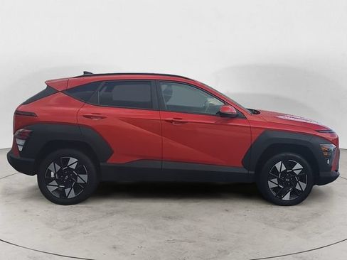 Used 2024 Hyundai Kona SEL AWD/4WD image 6