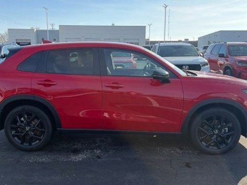 Used 2023 Honda HR-V Sport image 2