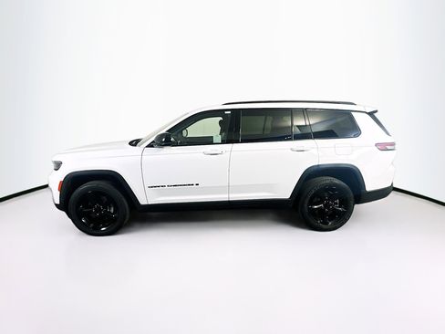 Used 2023 Jeep Grand Cherokee L Laredo AWD/4WD image 4