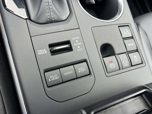 New 2026 Toyota Highlander XLE AWD/4WD image 22