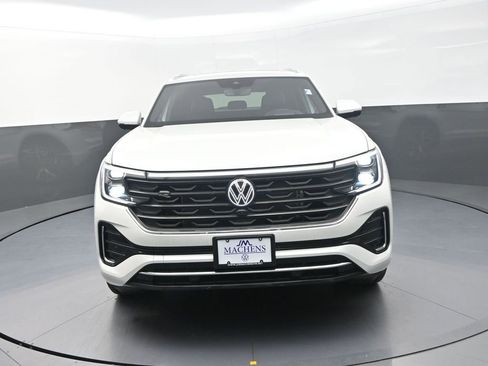 New 2026 Volkswagen Atlas Cross Sport SEL Premium R-Line AWD/4WD image 2