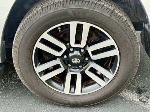 Used 2019 Toyota 4Runner Limited AWD/4WD image 27