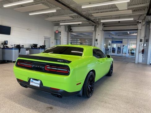 Used 2015 Dodge Challenger SRT Hellcat image 5