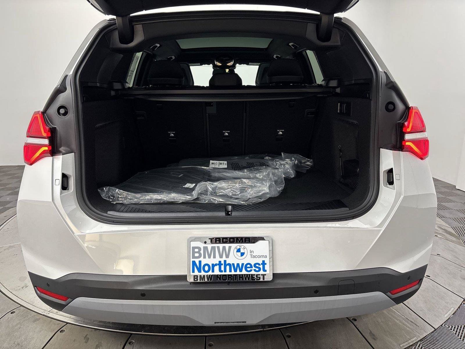 New 2026 BMW X3 xDrive30i w/ Premium Package AWD/4WD image 21