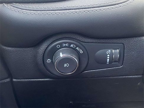 Used 2022 Dodge Durango GT image 21