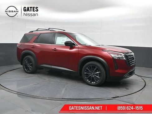 New 2026 Nissan Pathfinder SL image 4