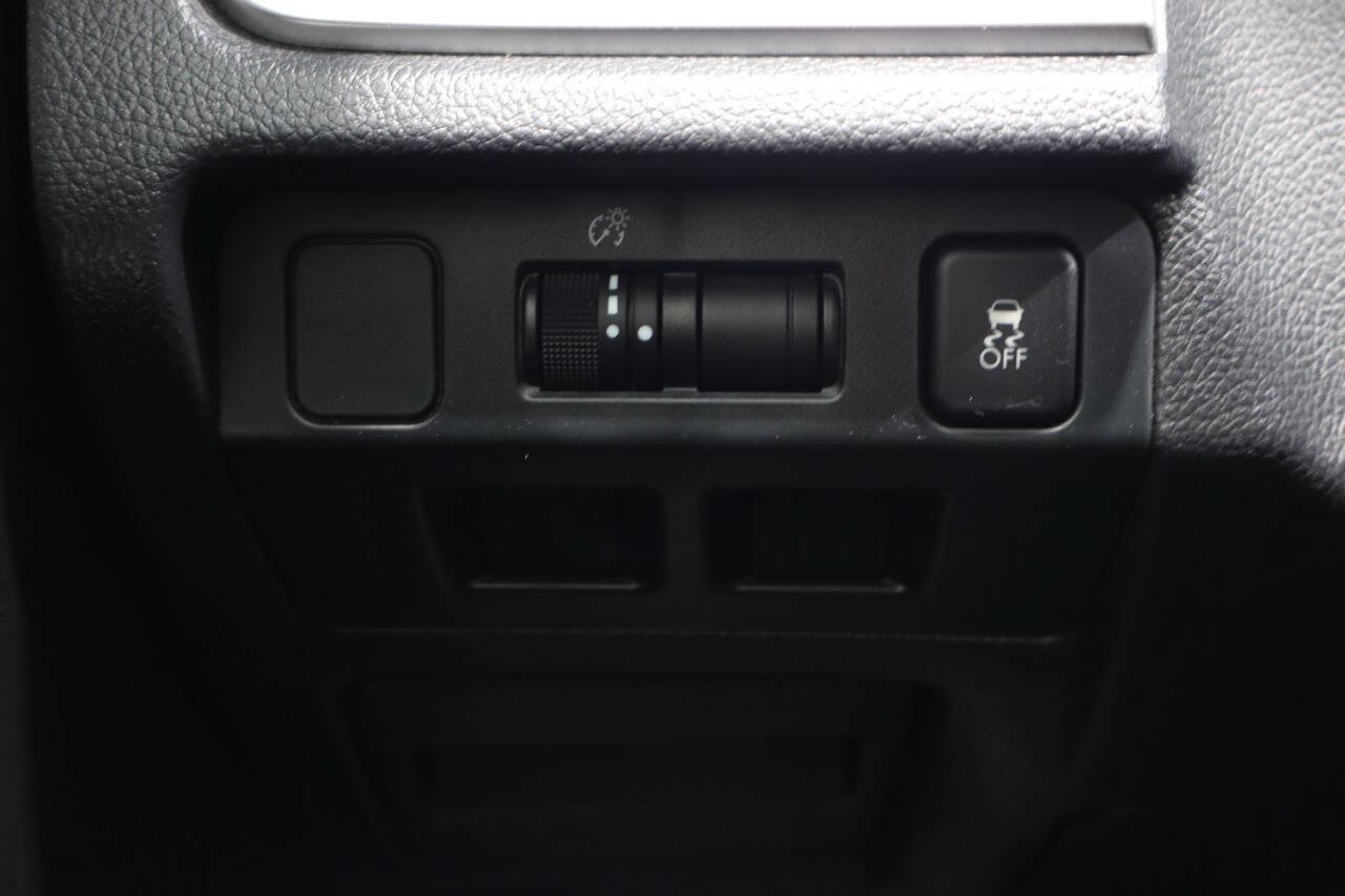 Used 2015 Subaru Impreza 2.0i Sport Limited AWD/4WD image 16